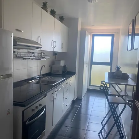 Chill'inn Madeira * Santa Cruz (Madeira)