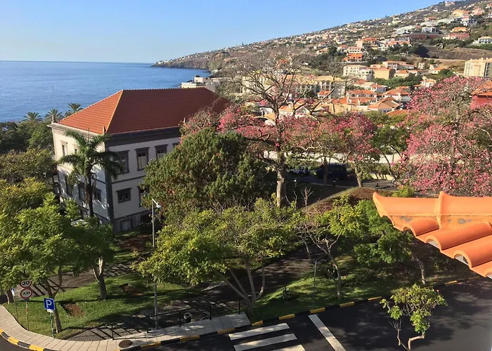 Chill'inn Madeira Santa Cruz (Madeira)