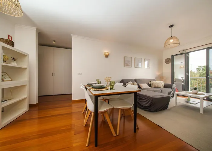 Chill'inn Madeira * Santa Cruz (Madeira)