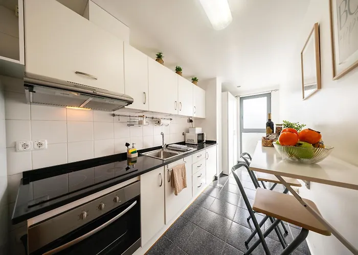 Chill'inn Madeira * Santa Cruz (Madeira)